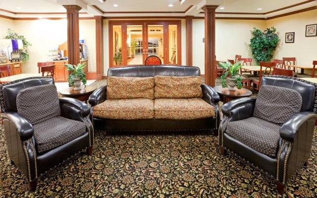 Holiday Inn Express & Suites Lake Worth, an IHG Hotel