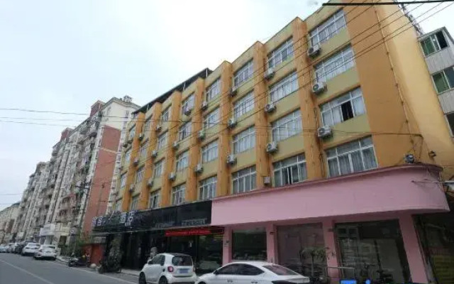 Longgang Hongmao Film Hotel