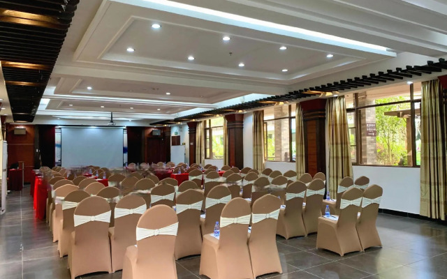 Xinxing Tianlushan Health Resort Hotel