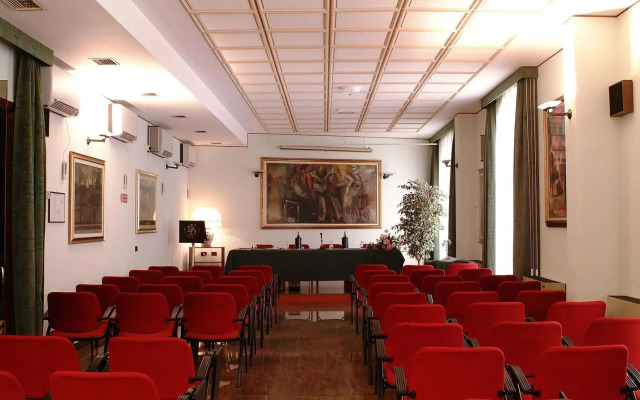 Hotel Leonardo Da Vinci