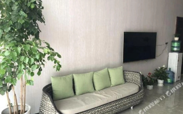 Qujing Aishang Hotel