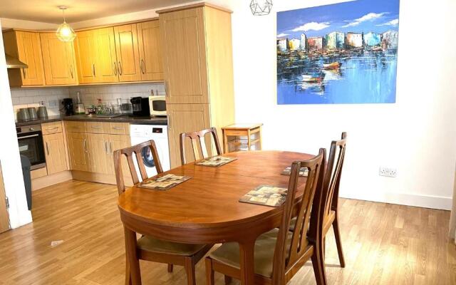 Modern Apartment near Tower Bridge