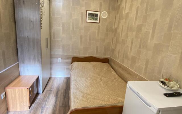 Guest house on Nadezhda Street