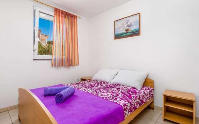 Seaside Apartment in Mandre