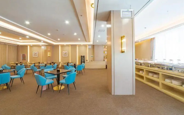 GreenTree Eastern Dali Railway Station Hotel