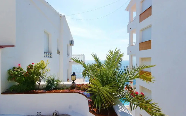Pretty Apartment With Balcony