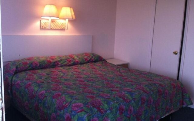 Surfside Motel