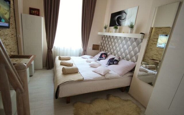 Rainbow Apartments 2