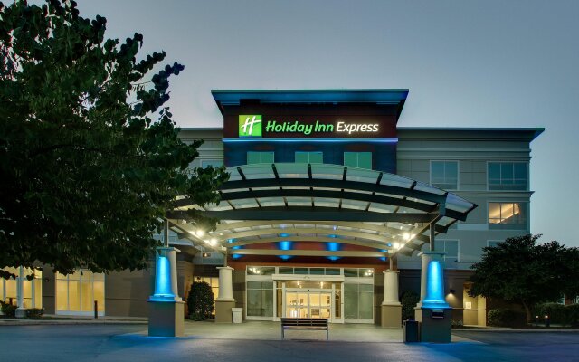 Holiday Inn Express Lexington North-Georgetown, an IHG Hotel