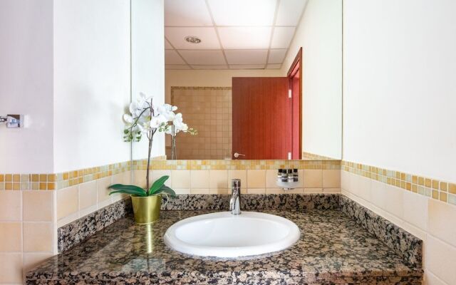 Sea View! Spacious 2BR in JBR + Pool & gym