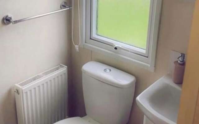 Captivating 3-bed Cabin in Rhyl