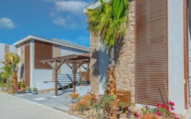 2BR Twin House With Private Heated Pool at El-Gouna