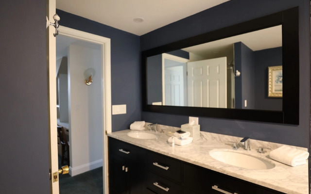 Inn at Taughannock Falls