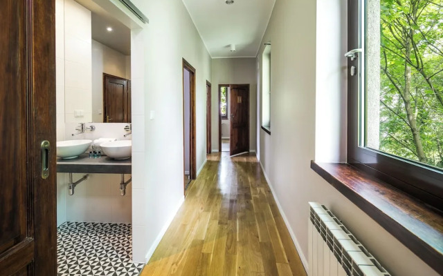 Garden House Apartments