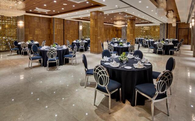 Goldfinch Hotel Mumbai