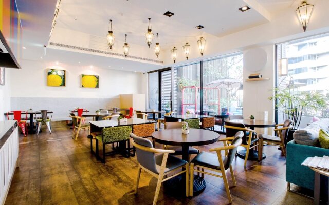 Lacle Hotel - Luzhou Taipei