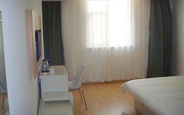 Motel 168 Yancheng Kaifang Avenue Zhaoshangchang Branch