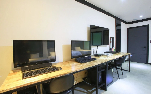 Suwon Yeongtong SG Hotel
