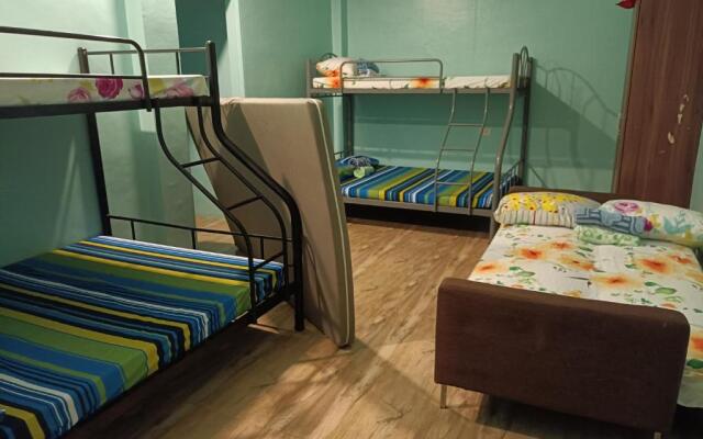 Azulea Lodging House Oslob
