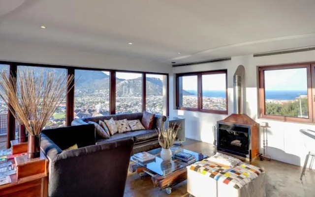 Afri Zola Guesthouse