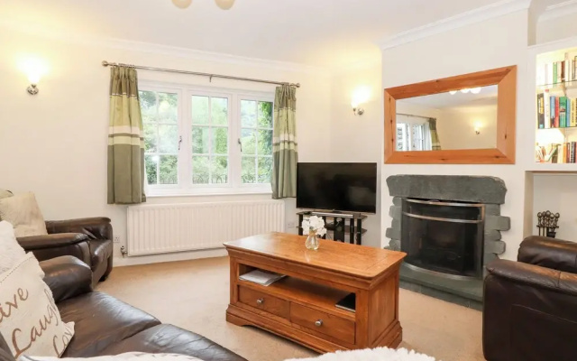 Holly Cottage
