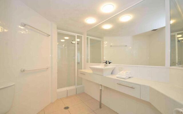 Chateau Royale Beach Resort Maroochydore