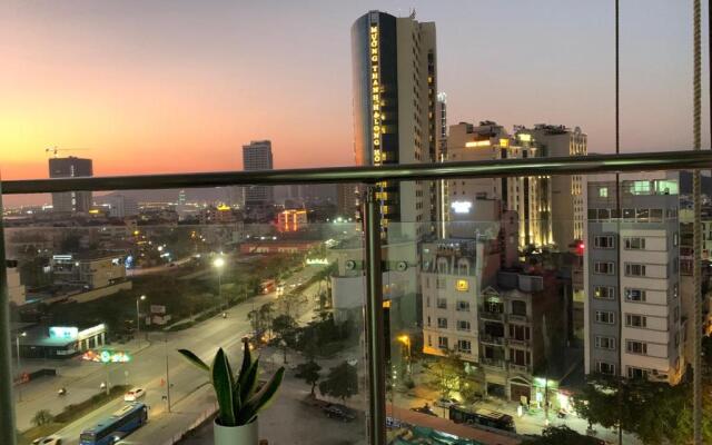 BunHomestay ☆ SEA-View BEDROOM 3BR/apt☆Netflix+Pool☆Near Harbour