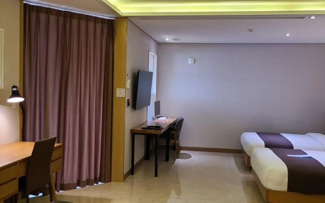 Benikea Yangsan Hotel