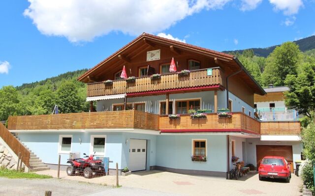 Cozy Apartment in Saalbach-Hinterglemm near Ski Area