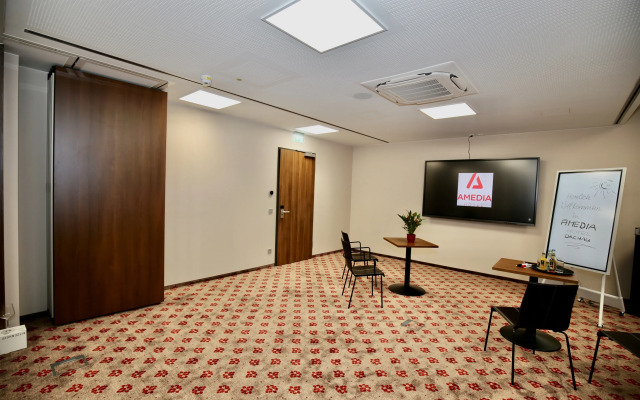 Amedia Hotel & Suites Dachau Trademark by Wyndham