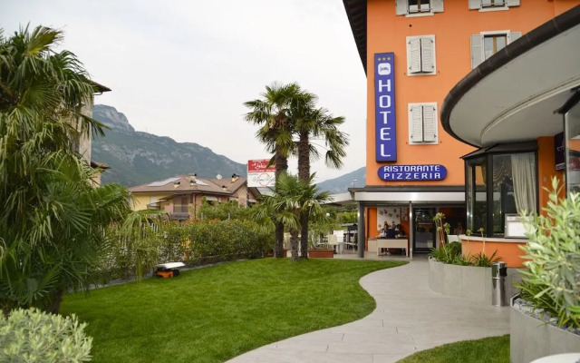 Hotel Shangri-La