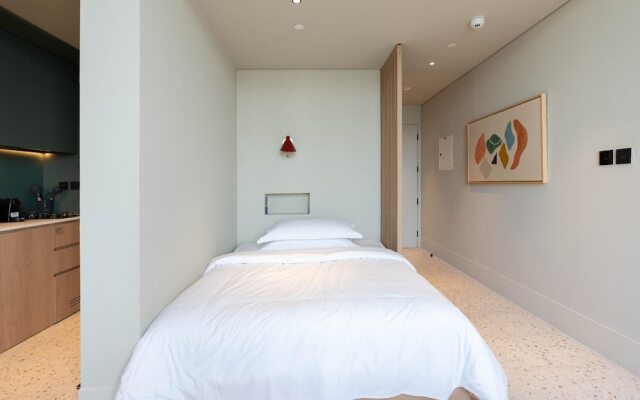 Convenient Studio w Burj Khalifa View