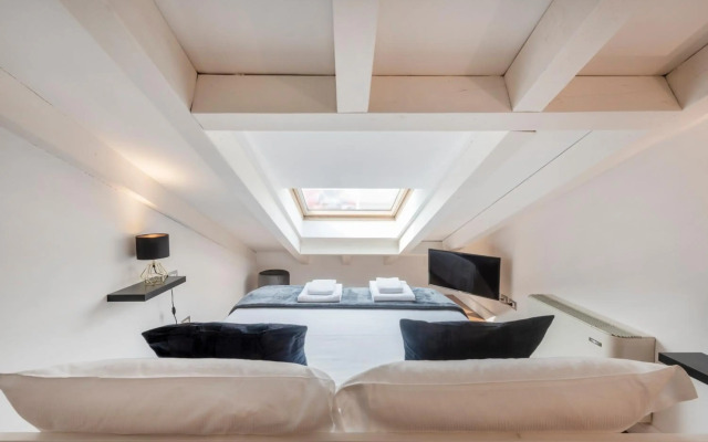 Milan Royal Suites & Luxury Apartments