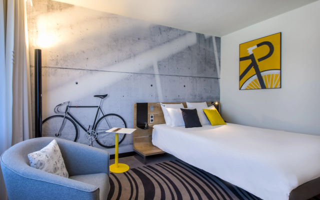 Novotel Wroclaw Centrum - Image 2