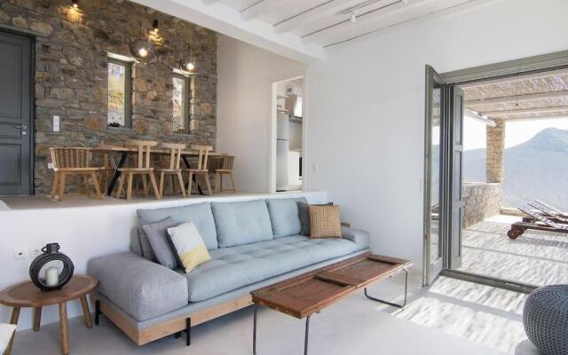 Dreamy Cycladic Luxury Summer Villa 1