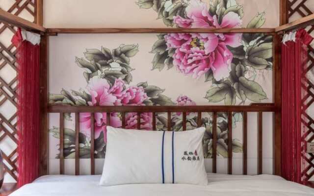 Easy Stay River View Hotel