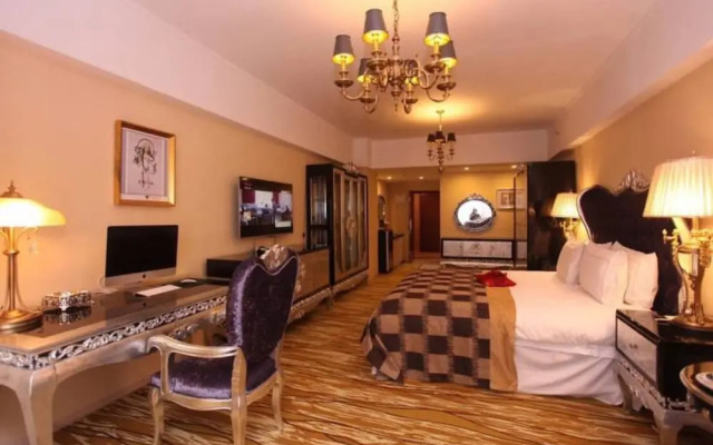 Chengdu Longhu Beach Hotel