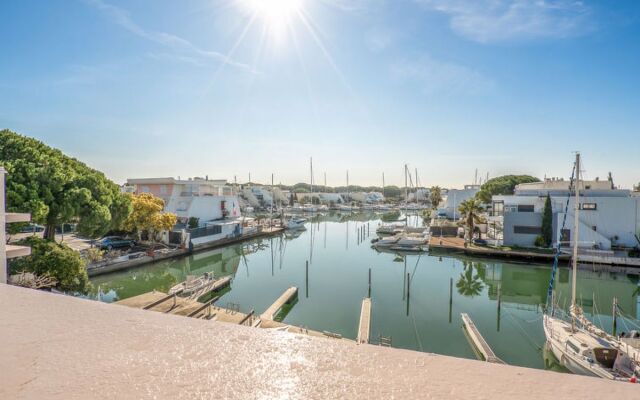 Les Marinas Dulysse Iv