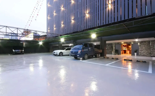 Amor Hotel in Eobang-dong Gimhae