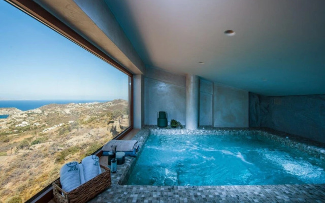 Villa Ouranos - Where the World Unfolds Before you