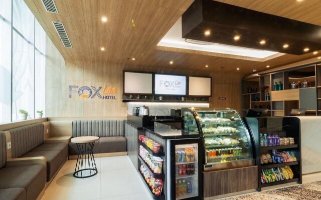 FOX Lite Hotel Grogol Jakarta