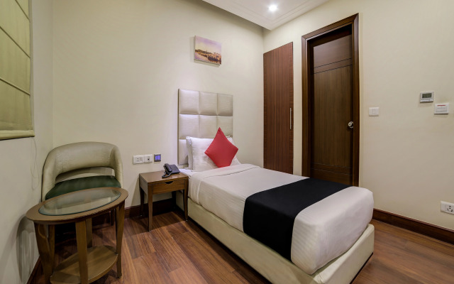 New Haven Hotel Greater Kailash by OYO