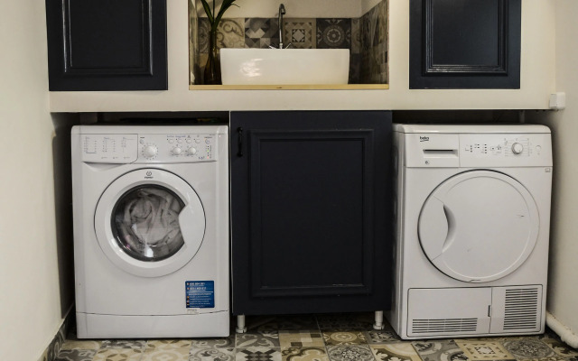 5inAthens Apartments
