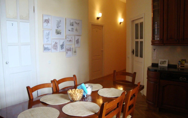 Zizu Hotel