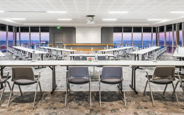 Courtyard by Marriott Bogota Airport