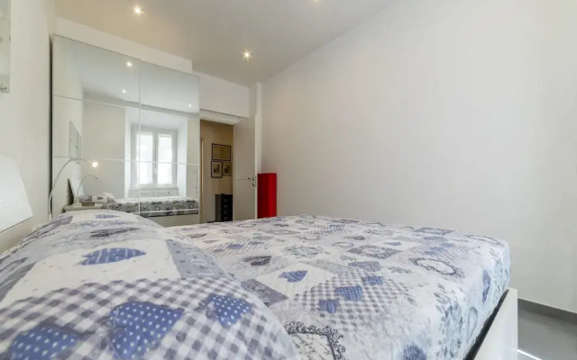 Porta Pia & Villa Torlonia Apartment with Balcony