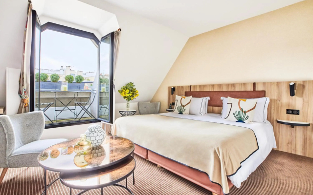 Plaza Tour Eiffel Hotel