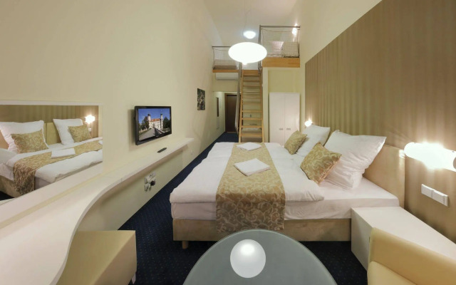 Esmarin Wellness Hotel