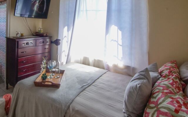 876 JA Oasis by Kingston Airport