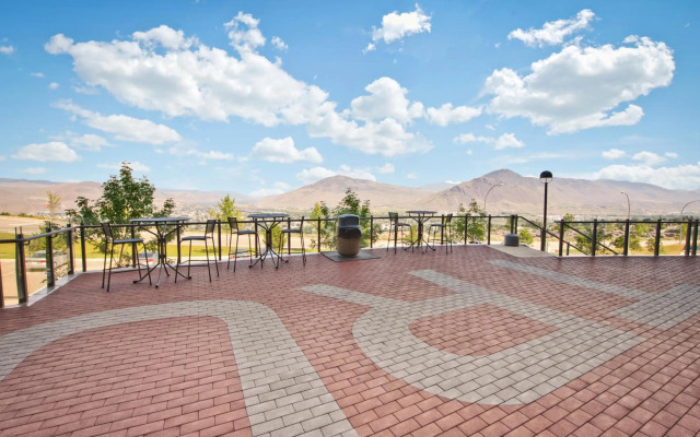 Residence & Conference Centre - Kamloops